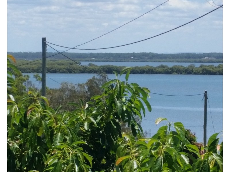 15 Panorama Ave, Russell Island QLD 4184