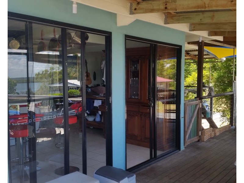 15 Panorama Ave, Russell Island QLD 4184