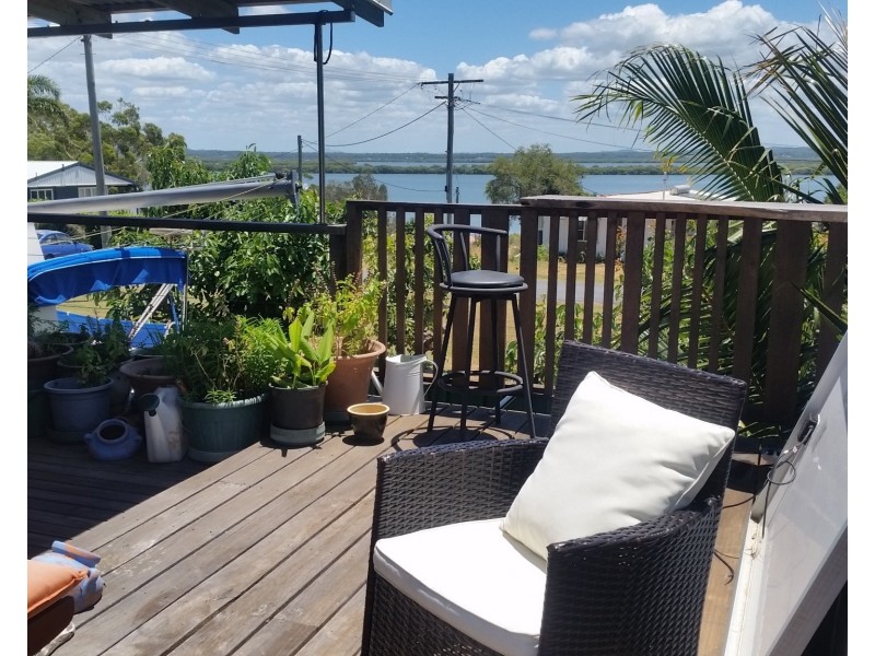 15 Panorama Ave, Russell Island QLD 4184