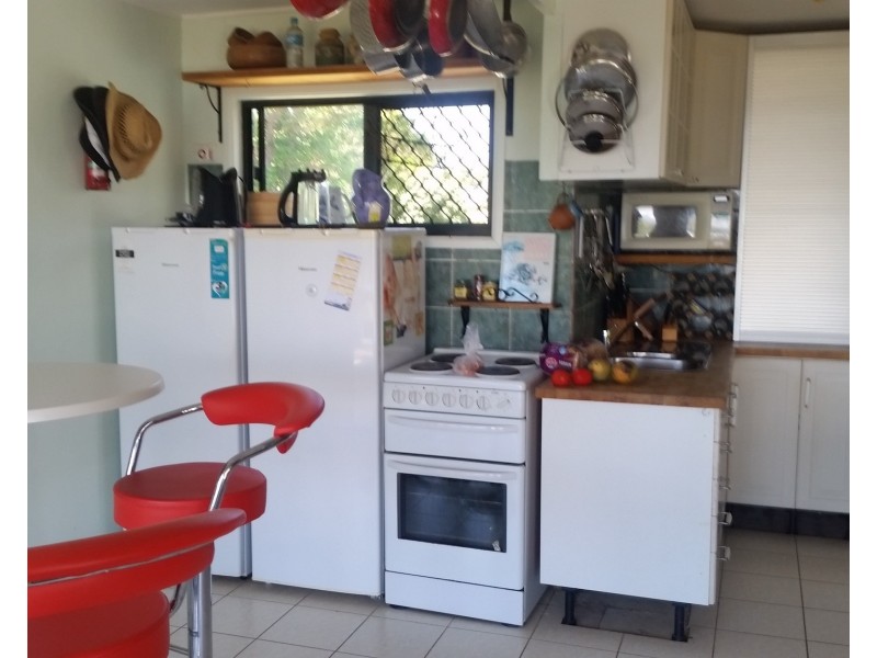 15 Panorama Ave, Russell Island QLD 4184