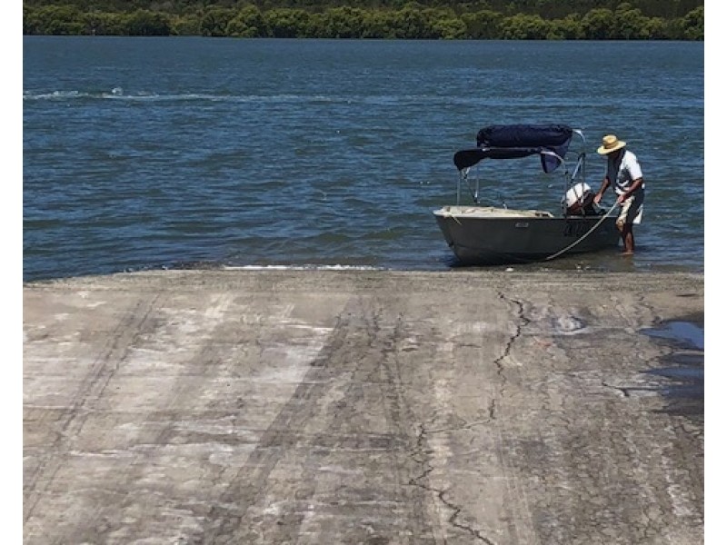 84 WAHINE DVE, Russell Island QLD 4184