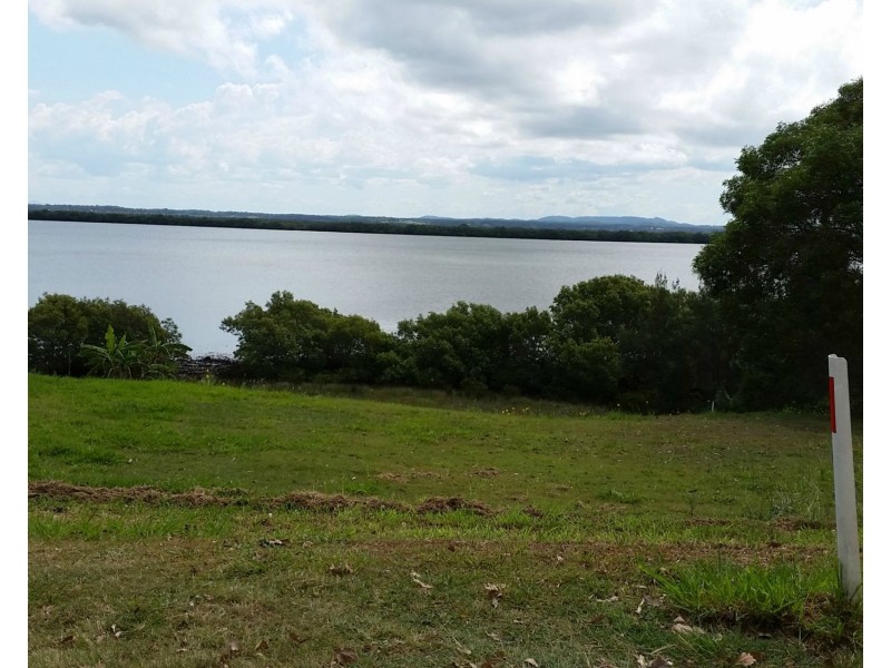 46-48 Mark Road, Russell Island QLD 4184