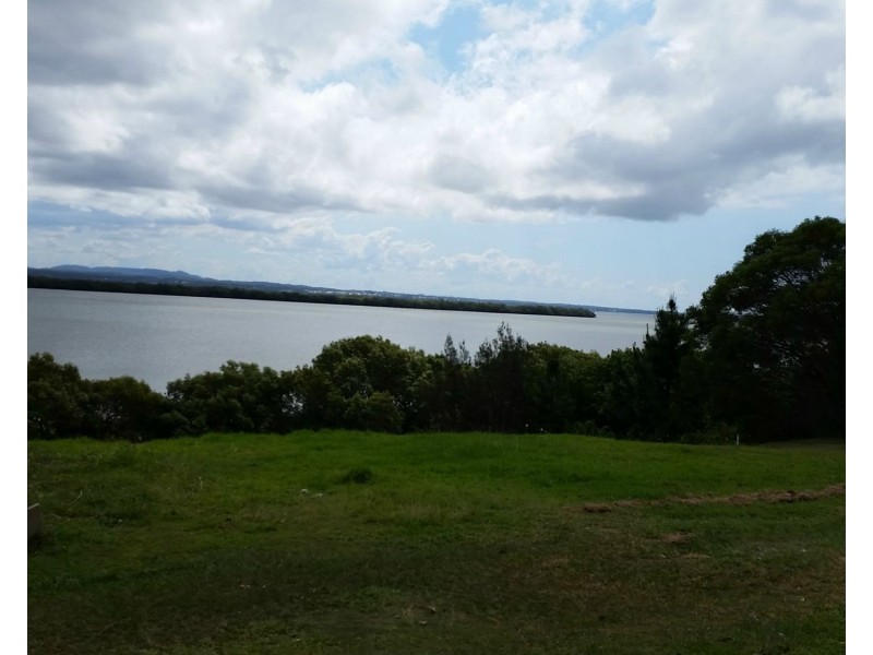 46-48 Mark Road, Russell Island QLD 4184