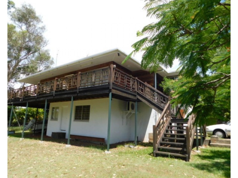17 Hill St, Russell Island QLD 4184