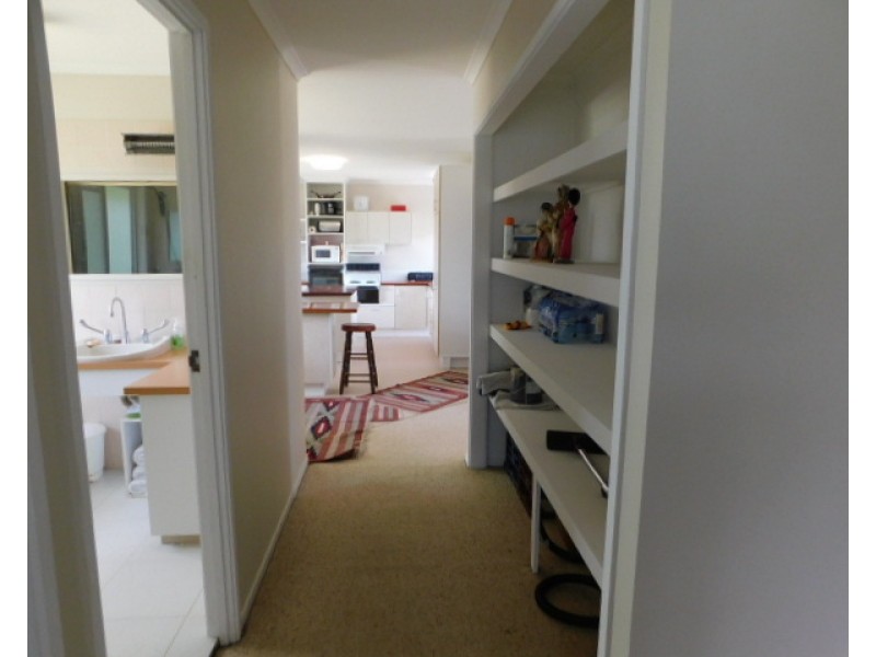 17 Hill St, Russell Island QLD 4184