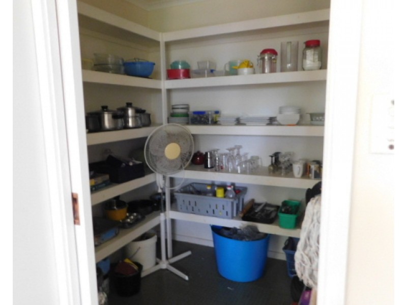 17 Hill St, Russell Island QLD 4184