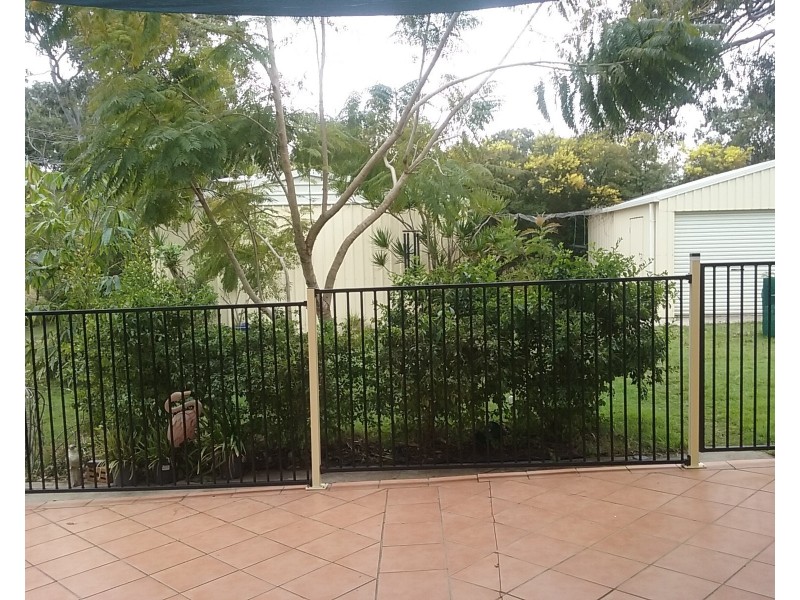 74 Crescent Dr, Russell Island QLD 4184