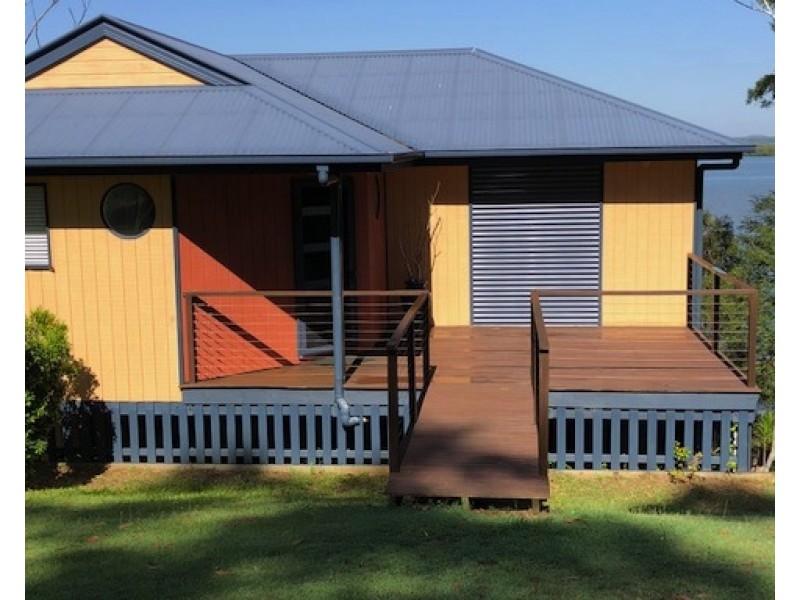 74 Deenya Pde, Russell Island QLD 4184