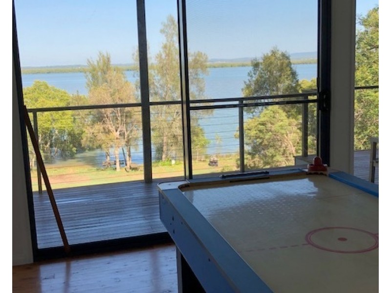 74 Deenya Pde, Russell Island QLD 4184