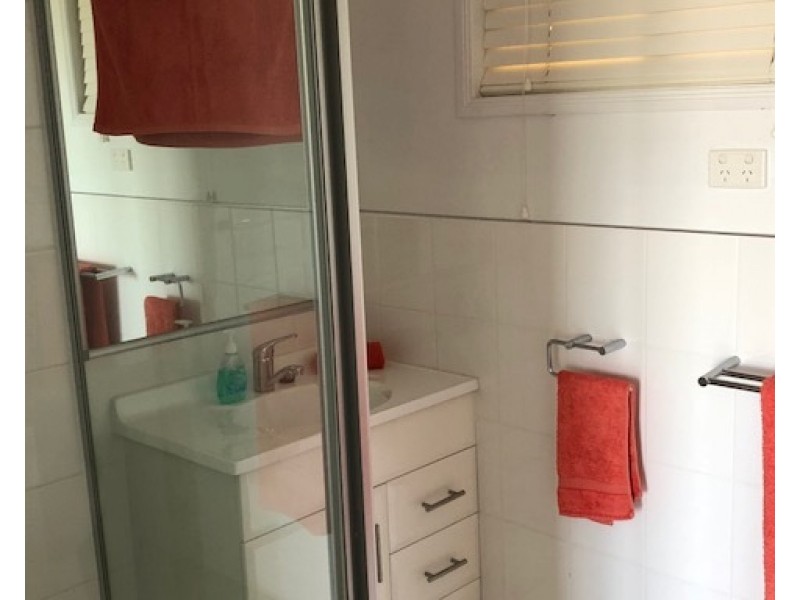 74 Deenya Pde, Russell Island QLD 4184