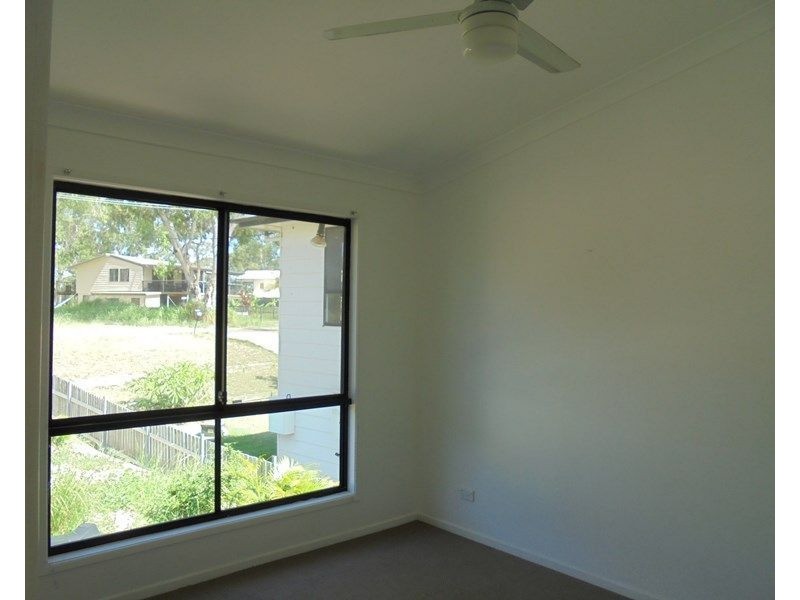 55 Bangalow St, Russell Island QLD 4184