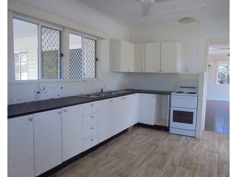1 Iris Street, Russell Island QLD 4184