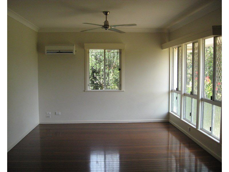 1 Iris Street, Russell Island QLD 4184