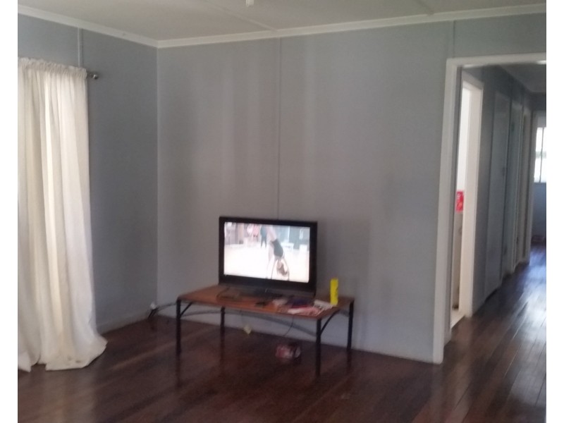 50 Deenya Pde, Russell Island QLD 4184