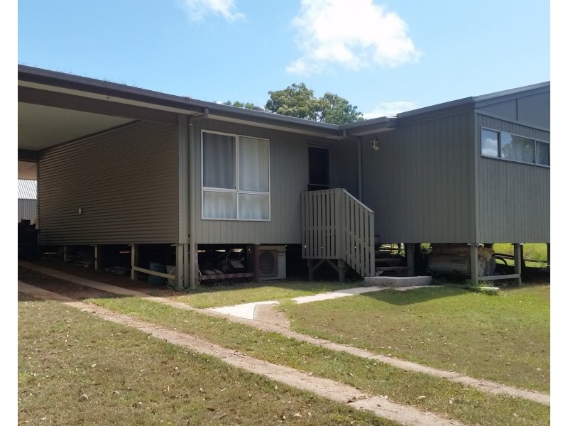 16 Nicholas St, Russell Island QLD 4184