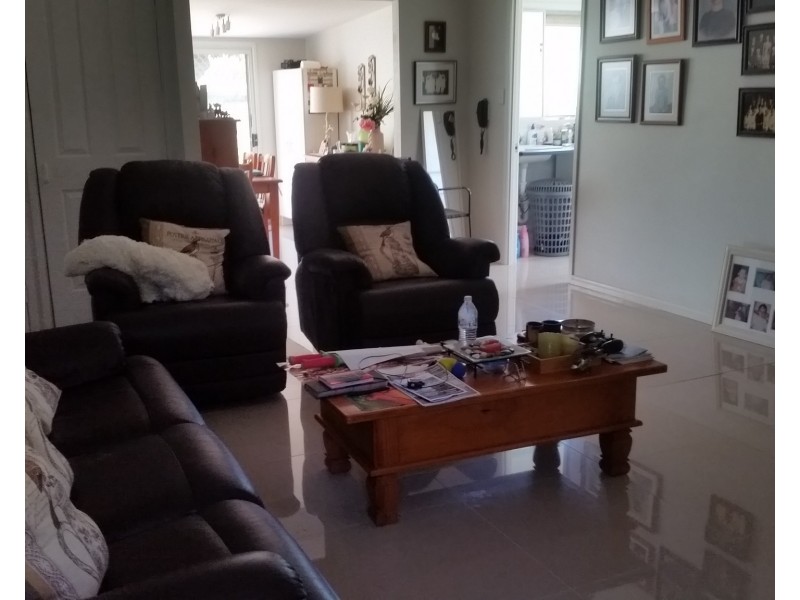 16 Nicholas St, Russell Island QLD 4184