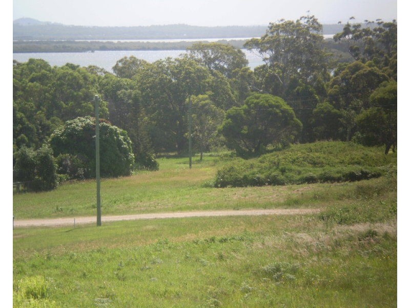 9 Dahlia Street, Russell Island QLD 4184