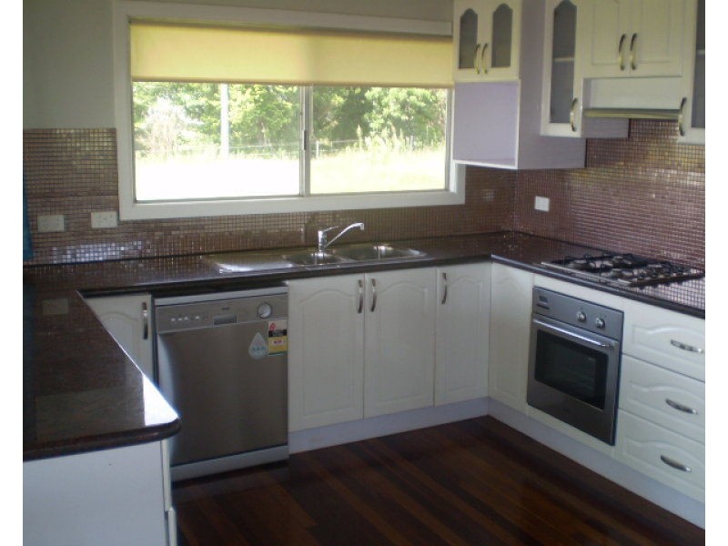 9 Dahlia Street, Russell Island QLD 4184