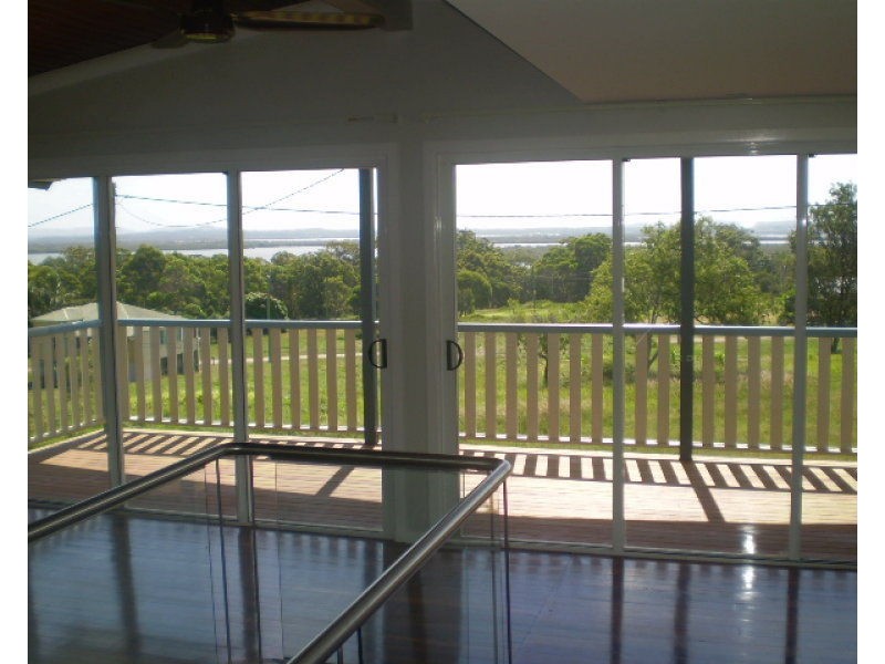 9 Dahlia Street, Russell Island QLD 4184