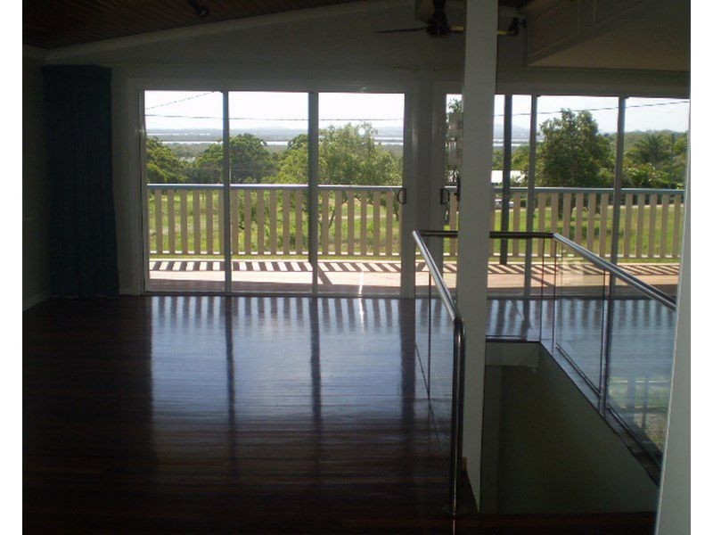 9 Dahlia Street, Russell Island QLD 4184