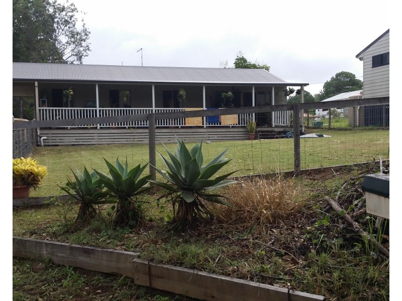11 Gunsynd St, Russell Island QLD 4184