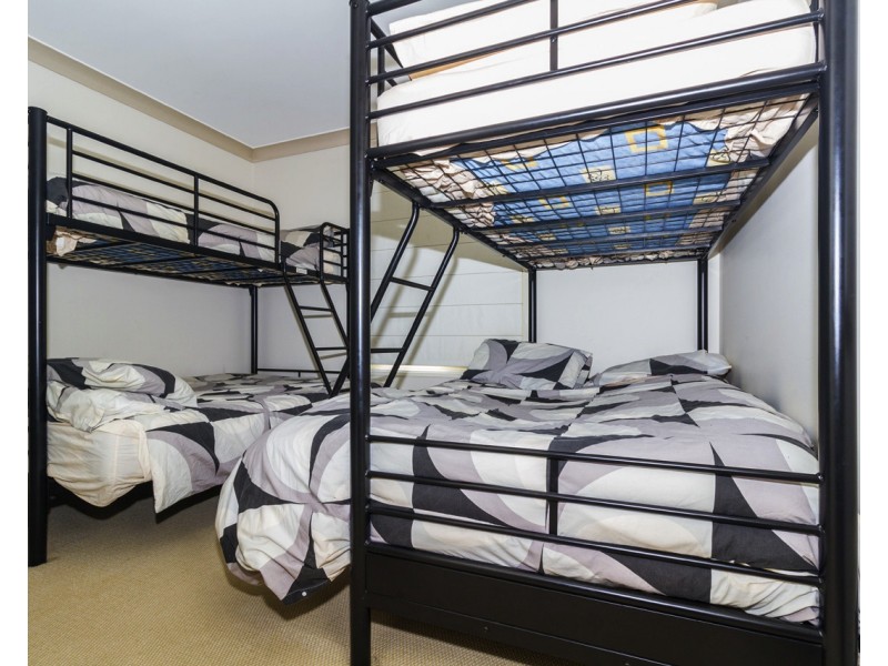 13 Gunsynd St, Russell Island QLD 4184