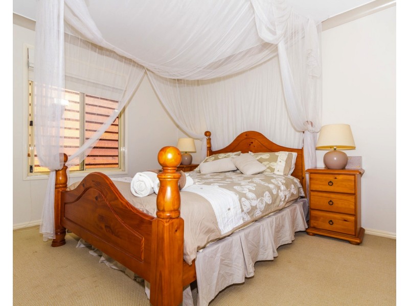 13 Gunsynd St, Russell Island QLD 4184