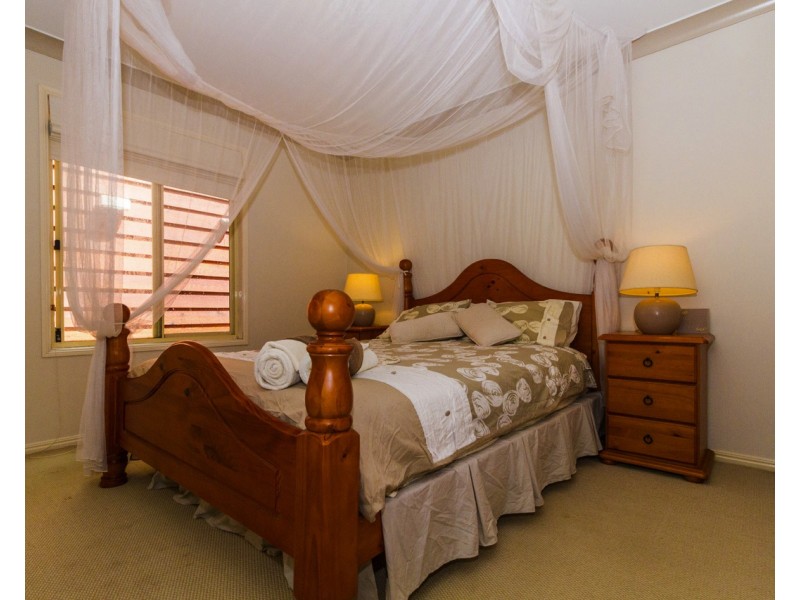 13 Gunsynd St, Russell Island QLD 4184