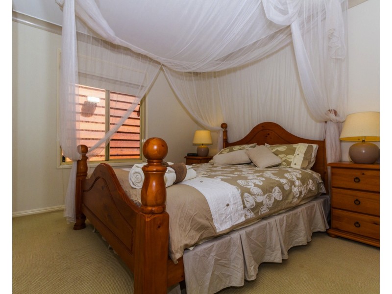 13 Gunsynd St, Russell Island QLD 4184