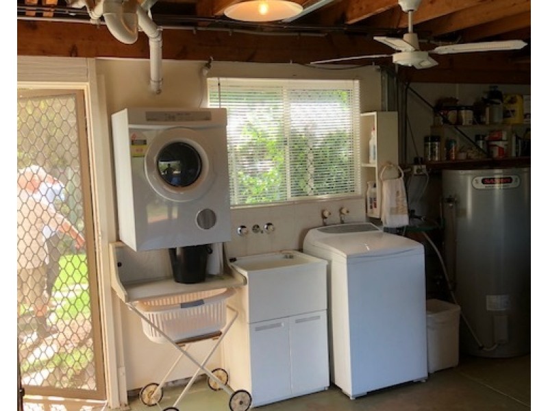 9 Naples Dr, Russell Island QLD 4184