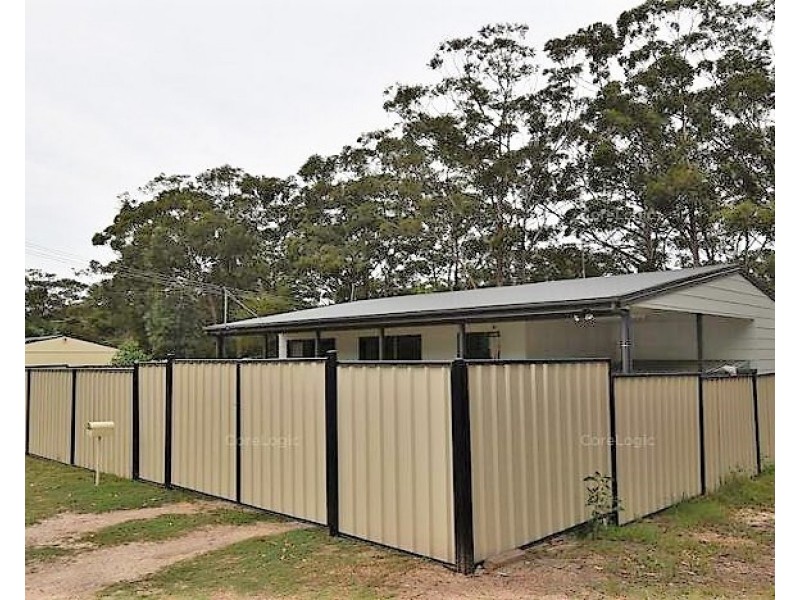 2 Crystal St, Russell Island QLD 4184