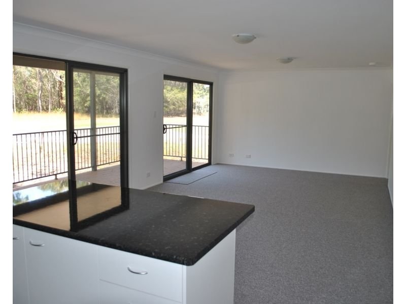 2 Crystal St, Russell Island QLD 4184