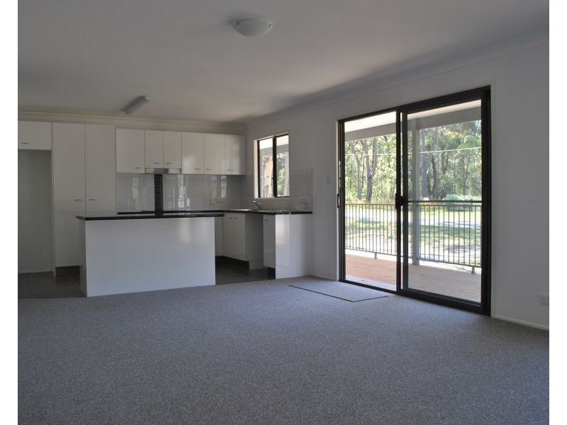 2 Crystal St, Russell Island QLD 4184