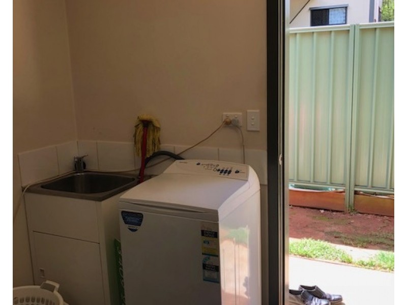 15 Darling Street, Russell Island QLD 4184