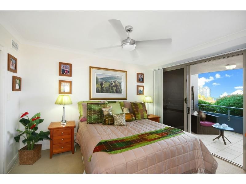 2/32 Saltair Street, Kings Beach QLD 4551