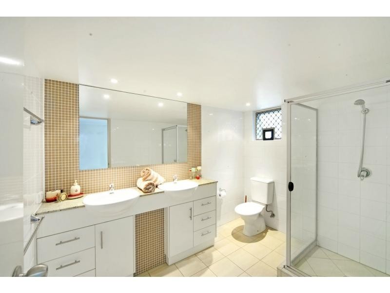 1/34 Canberra Terrace, Caloundra QLD 4551