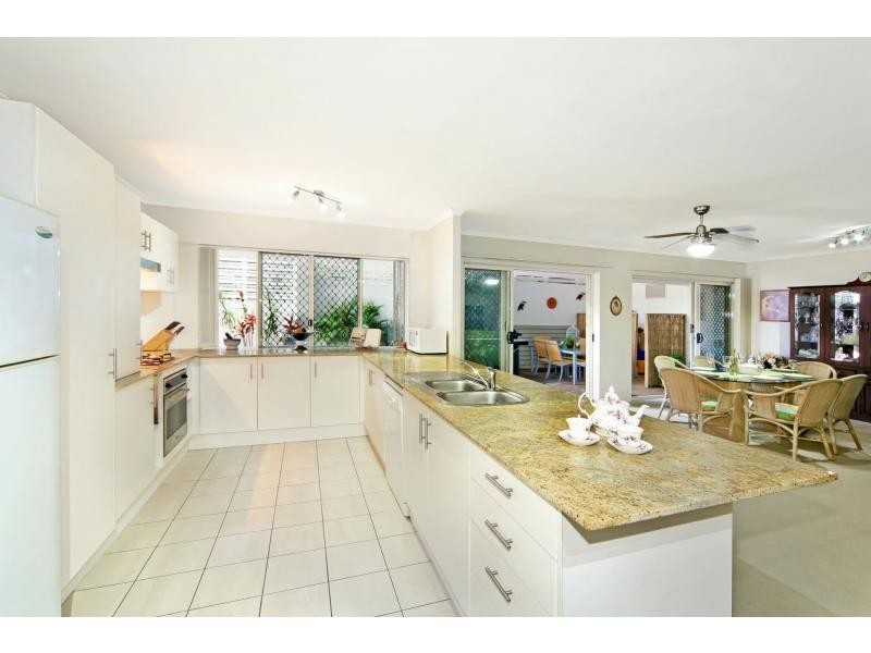 1/34 Canberra Terrace, Caloundra QLD 4551