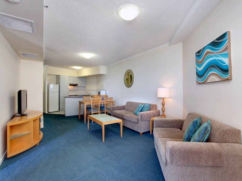 112/38 Bulcock Bch Esp, Caloundra QLD 4551