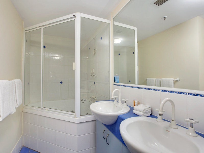 112/38 Bulcock Bch Esp, Caloundra QLD 4551