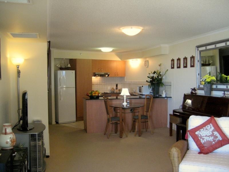 107/38 Bulcock Bch Esp, Caloundra QLD 4551