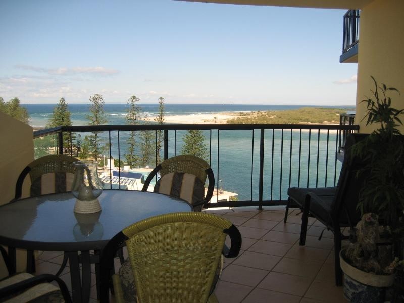 107/38 Bulcock Bch Esp, Caloundra QLD 4551