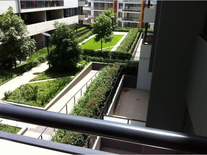 19/2 Nina Gray Avenue, Rhodes NSW 2138