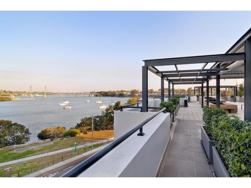 143 Bowden Street, Meadowbank NSW 2114