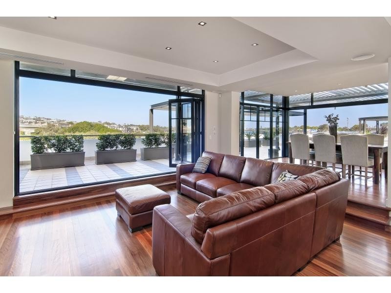 143 Bowden Street, Meadowbank NSW 2114