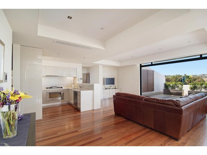 143 Bowden Street, Meadowbank NSW 2114