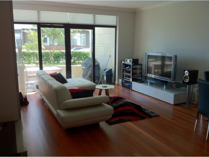 69 Shoreline Drive, Rhodes NSW 2138