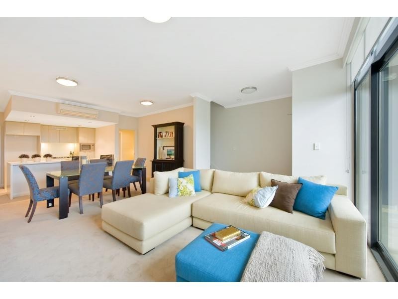 81 Shoreline Drive, Rhodes NSW 2138