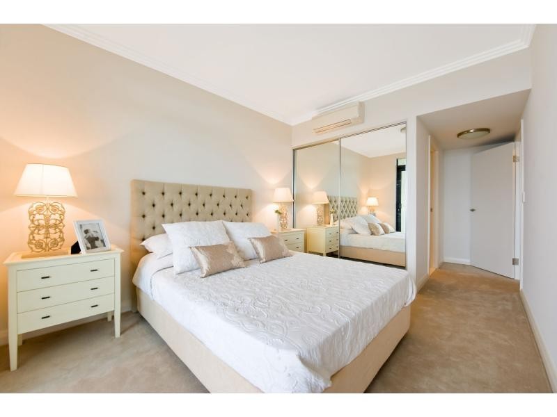 81 Shoreline Drive, Rhodes NSW 2138