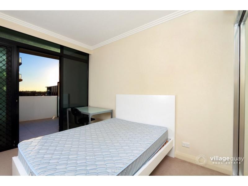 83 Shoreline Drive, Rhodes NSW 2138