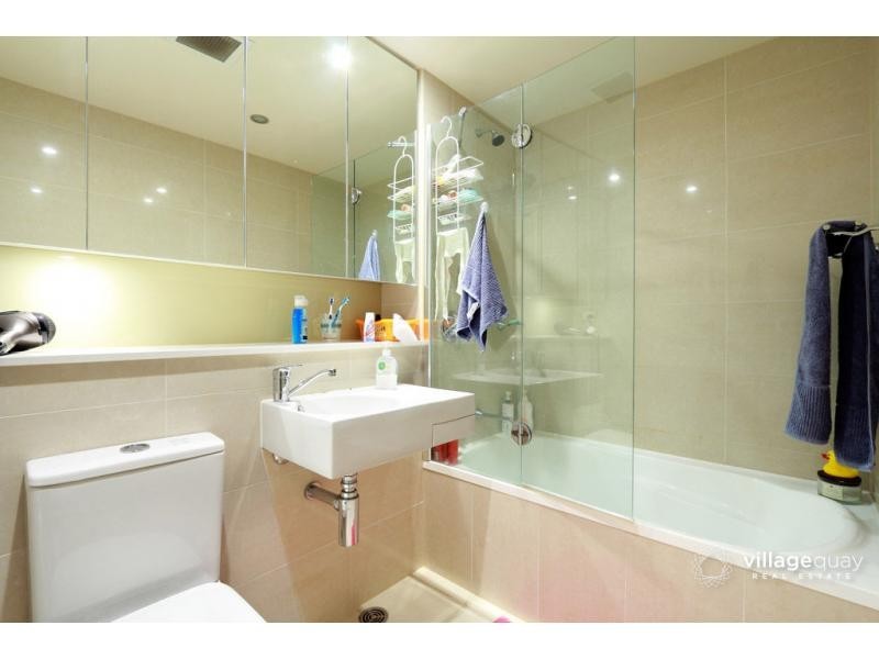 17/11 Bay Drive, Meadowbank NSW 2114